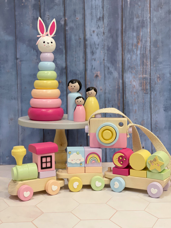 ست اسباب بازی چوبی پاستلی دخترانه شامل قطار آموزشی و برج هوش خرگوشی